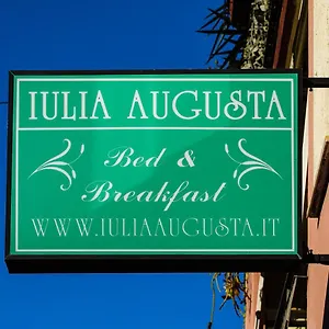 Iulia Augusta Couette-café Albenga